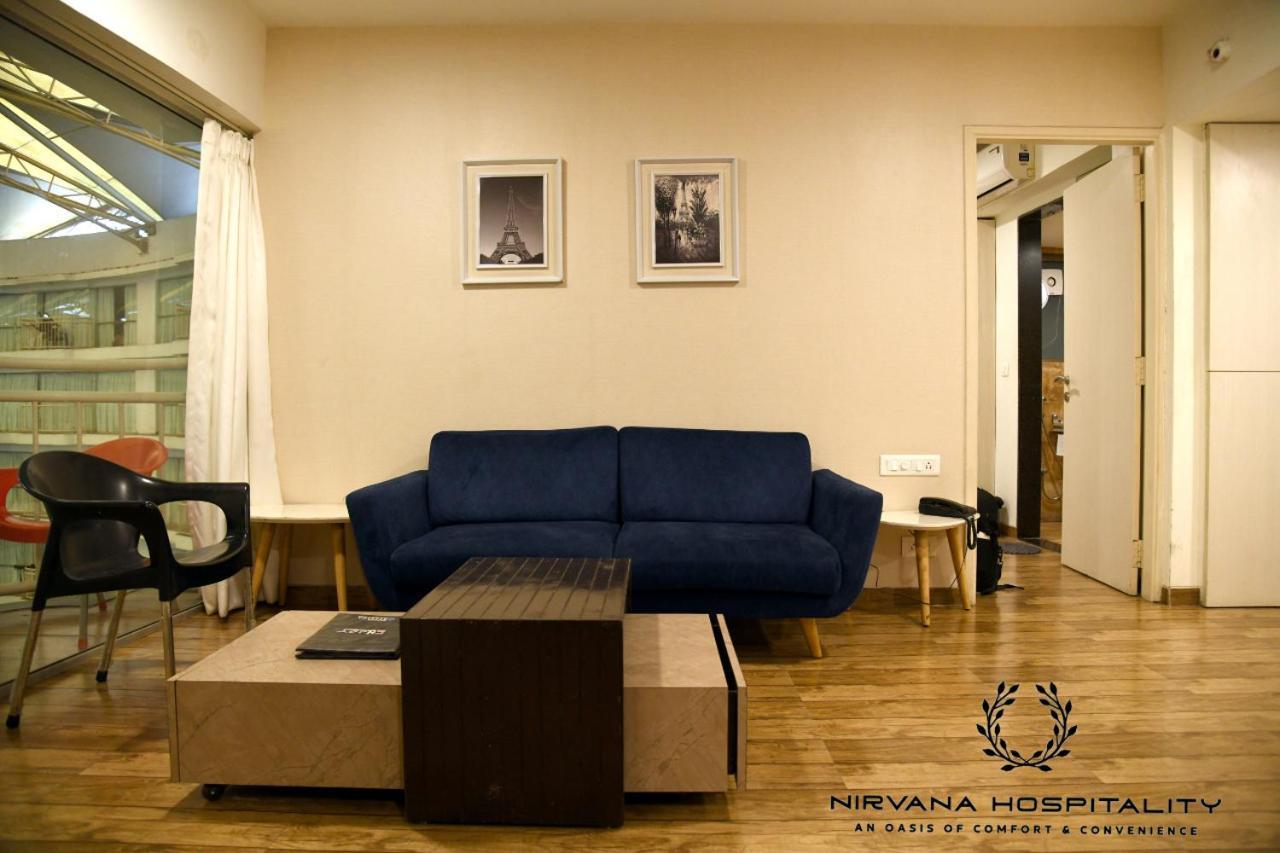 Rajhans Belliza Luxurious Studio Apartment Surat Esterno foto