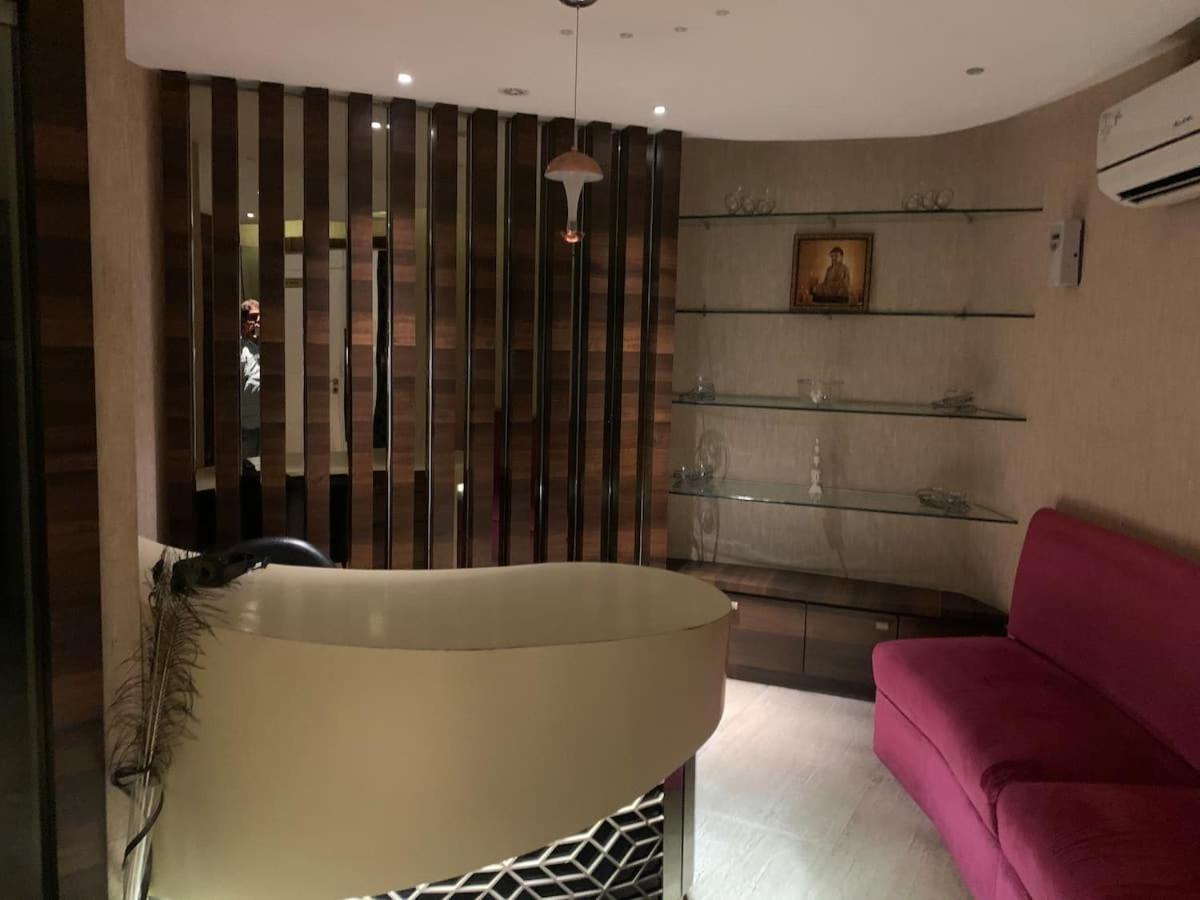 Rajhans Belliza Luxurious Studio Apartment Surat Esterno foto